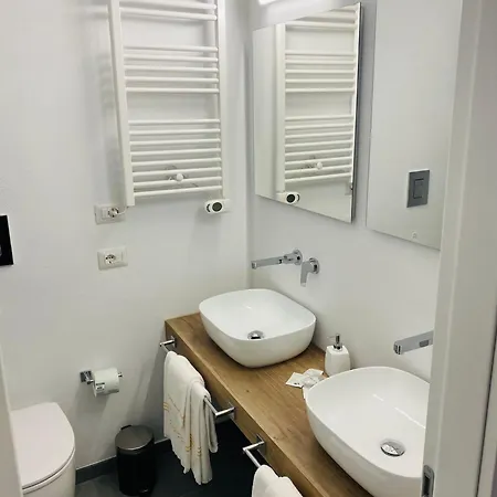 Luxury Loft 35 Гостевой дом Кальяри
